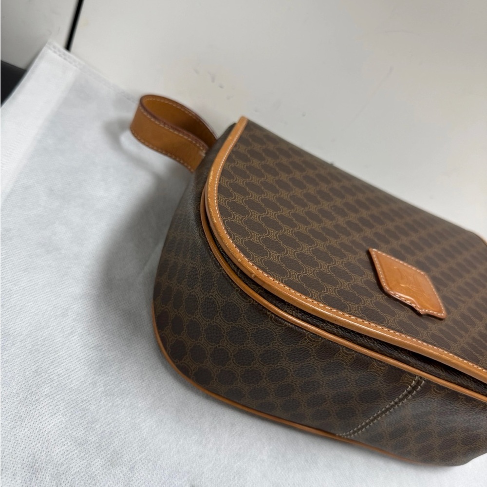Celine Tan Leather Interior Bag - Picture 5 of 16